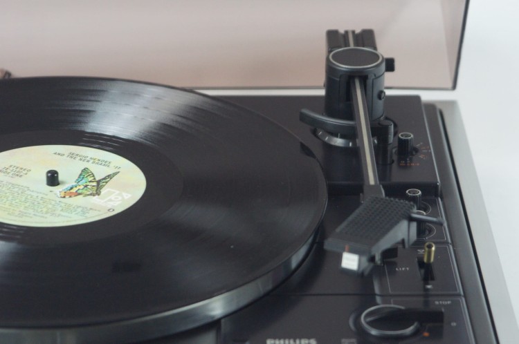 GRAMOFON PHILIPS 406