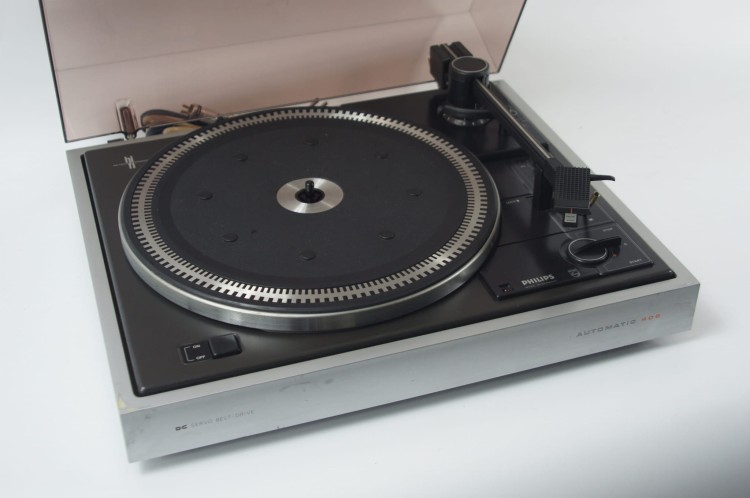 GRAMOFON PHILIPS 406