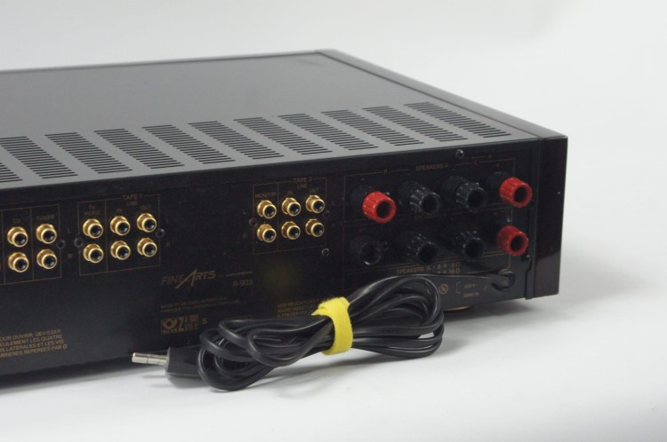 WZMACNIACZ GRUNDIG A-903