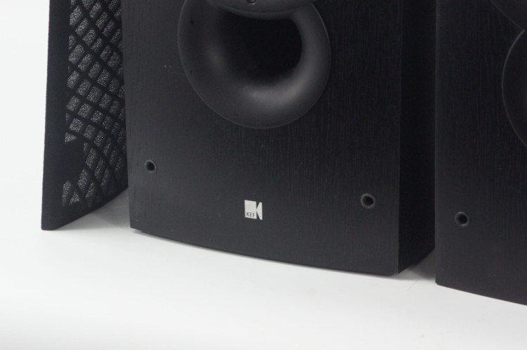 KOLUMNY KEF IQ3