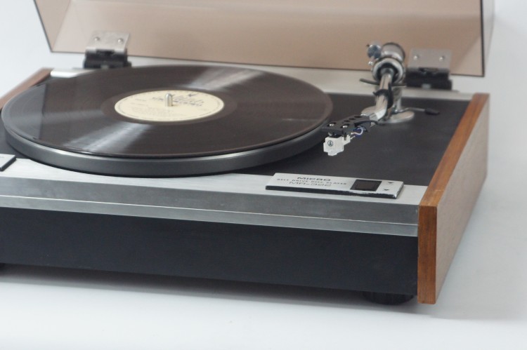 GRAMOFON MICRO SEIKI MR-322