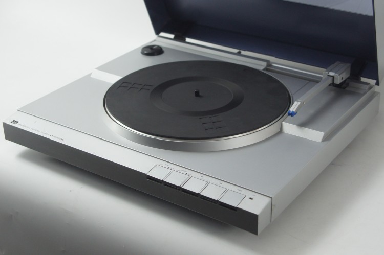 ADC LT10