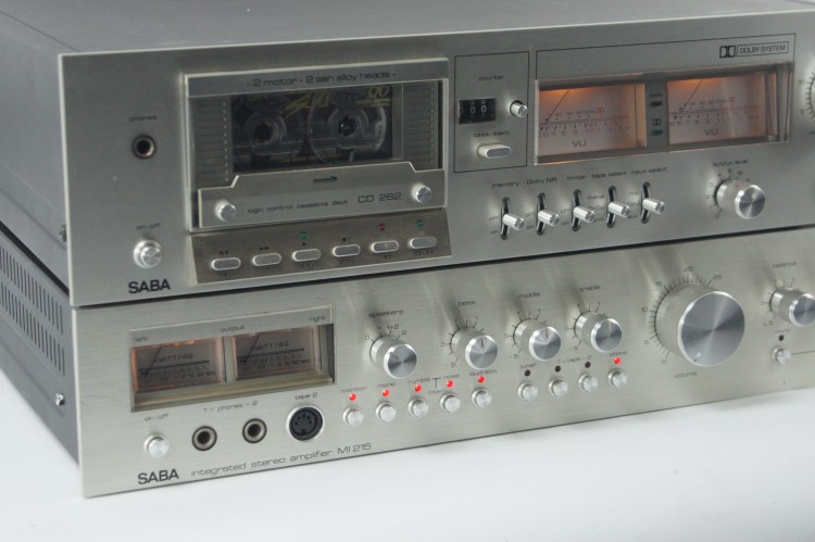 ZESTAW WZMACNIACZ SABA MI 215 + MAGNETOFON SABA CD 262