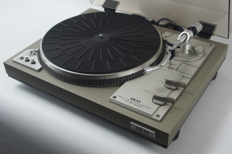 AKAI AP-206C