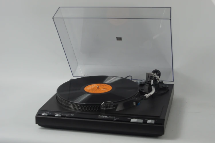 GRAMOFON TECHNICS SL-5110