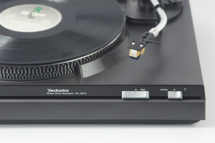 GRAMOFON TECHNICS SL-3210