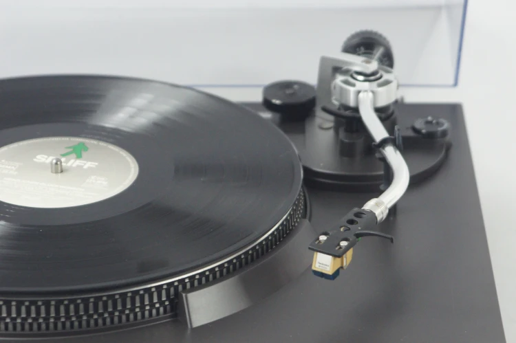 GRAMOFON TECHNICS SL-3210
