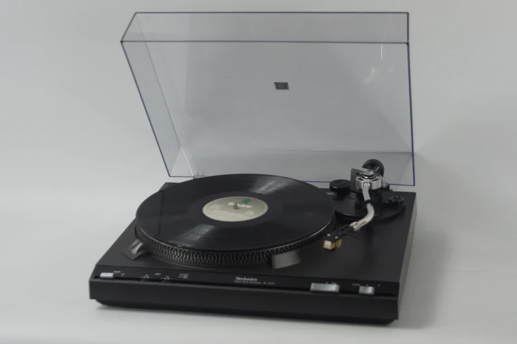 GRAMOFON TECHNICS SL-3210