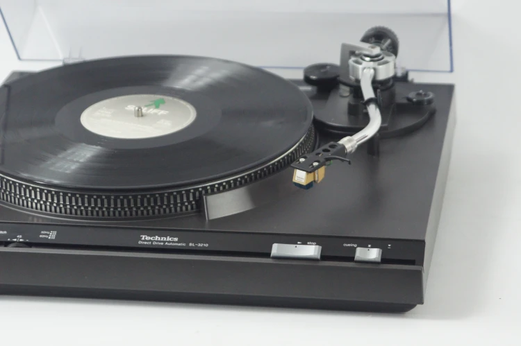 GRAMOFON TECHNICS SL-3210