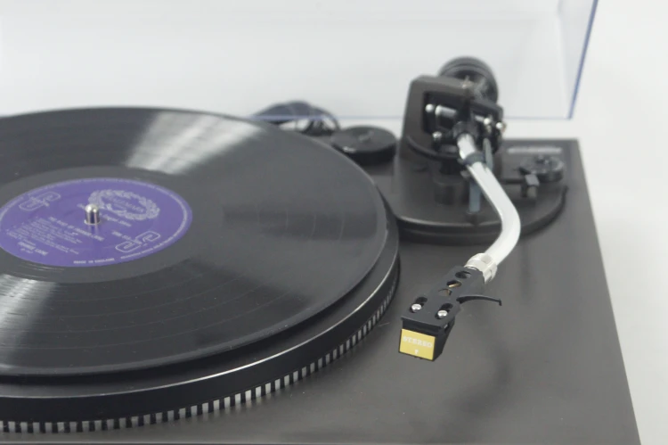 GRAMOFON TECHNICS SL-Q3