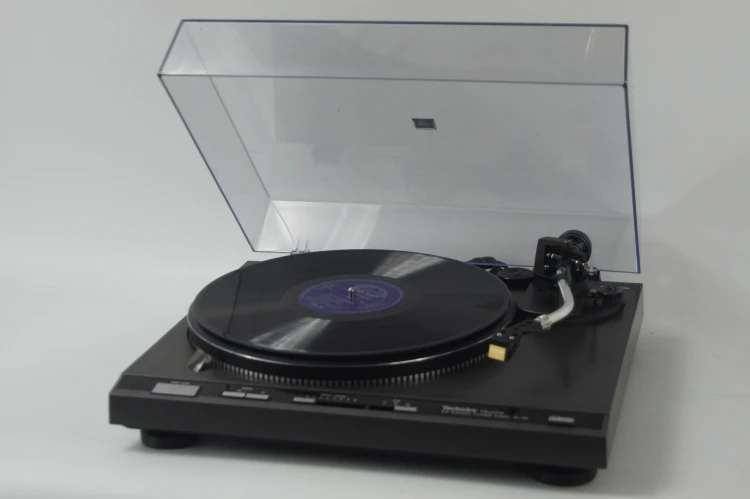 GRAMOFON TECHNICS SL-Q3