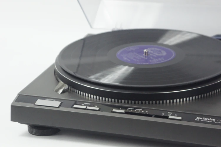 GRAMOFON TECHNICS SL-Q3