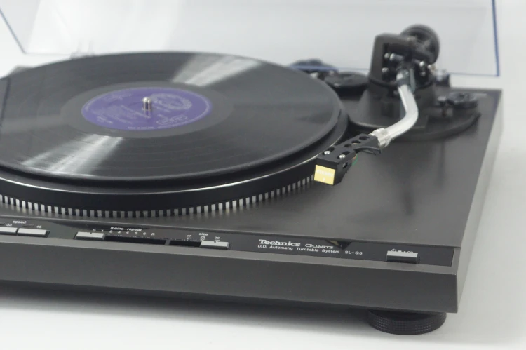 GRAMOFON TECHNICS SL-Q3