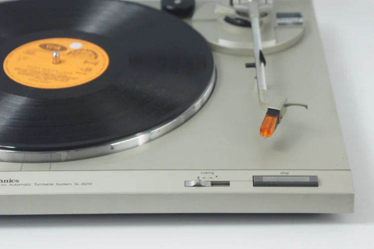 GRAMOFON TECHNICS SL-B210