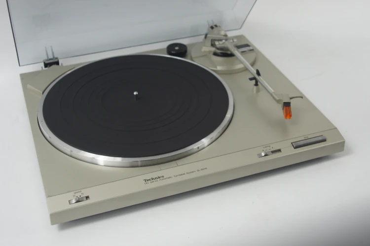 GRAMOFON TECHNICS SL-B210