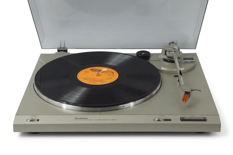 GRAMOFON TECHNICS SL-B210