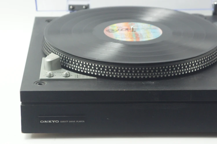 ONKYO CP-700M