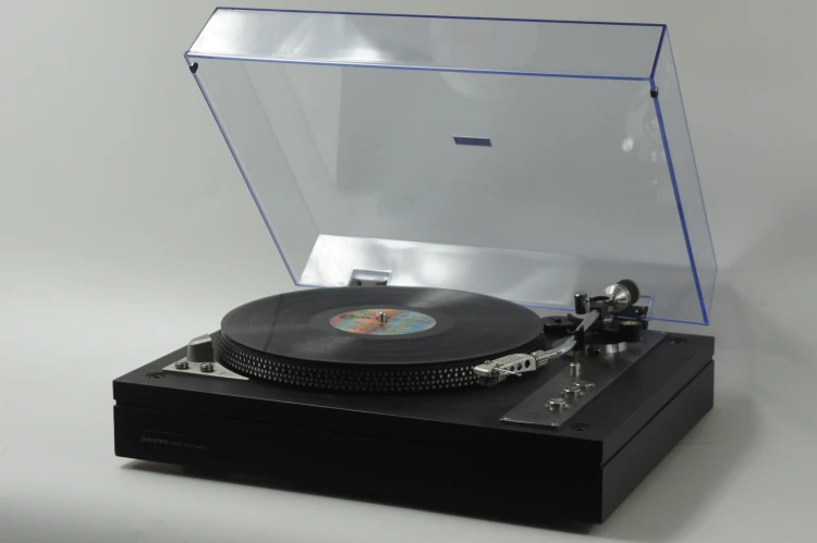 ONKYO CP-700M