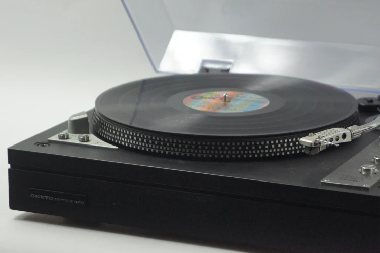 ONKYO CP-700M