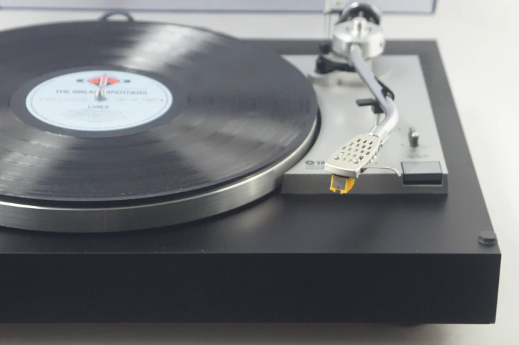 YAMAHA YP-211