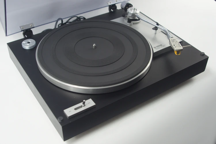 YAMAHA YP-211