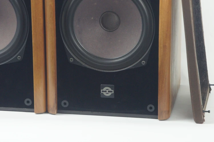 KOLUMNY MB QUART 280