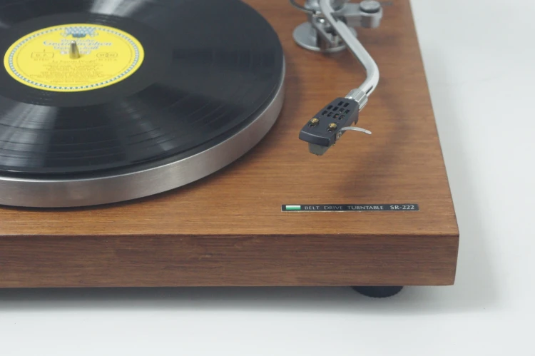 GRAMOFON SANSUI SR-222