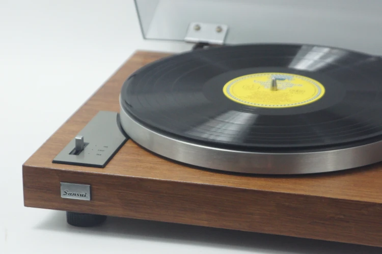 GRAMOFON SANSUI SR-222