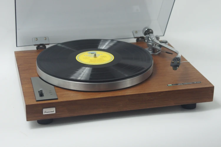 GRAMOFON SANSUI SR-222
