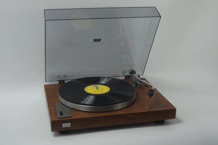 GRAMOFON SANSUI SR-222