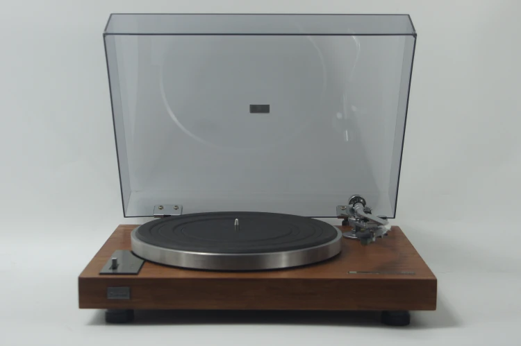 GRAMOFON SANSUI SR-222