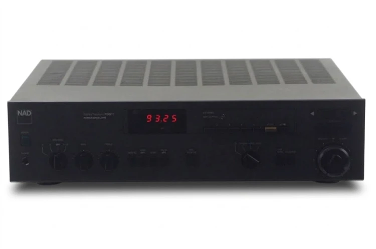 NAD 7240PE