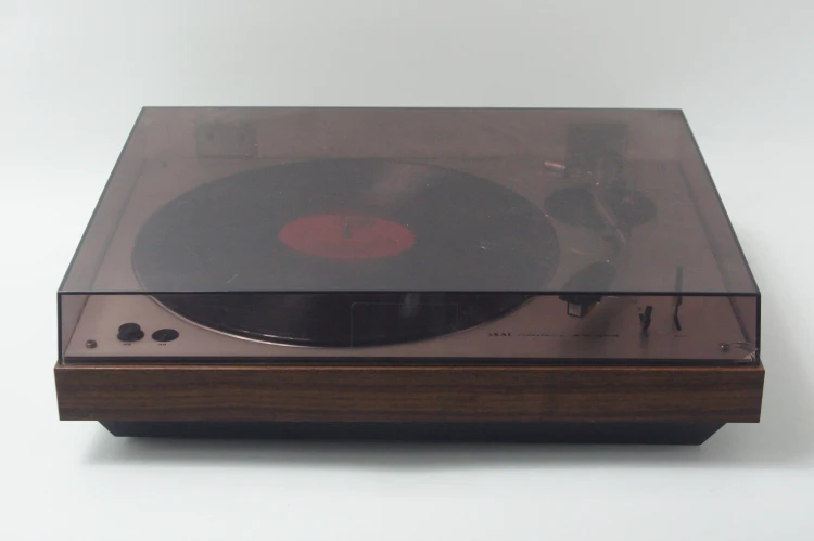 GRAMOFON AKAI AP-003