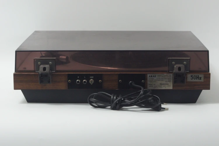 GRAMOFON AKAI AP-003