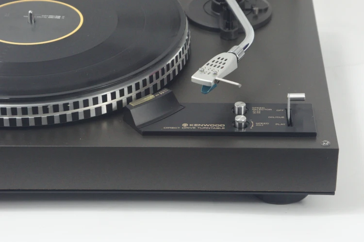 GRAMOFON KENWOOD KD-2070