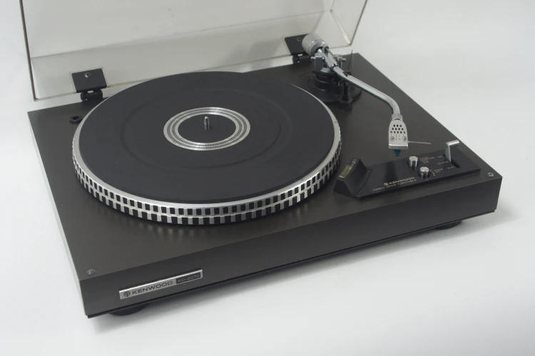 GRAMOFON KENWOOD KD-2070