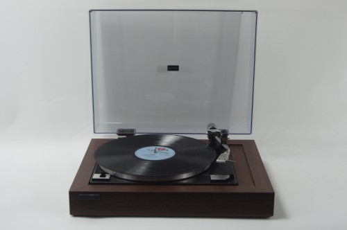GRAMOFON SANYO TP 525