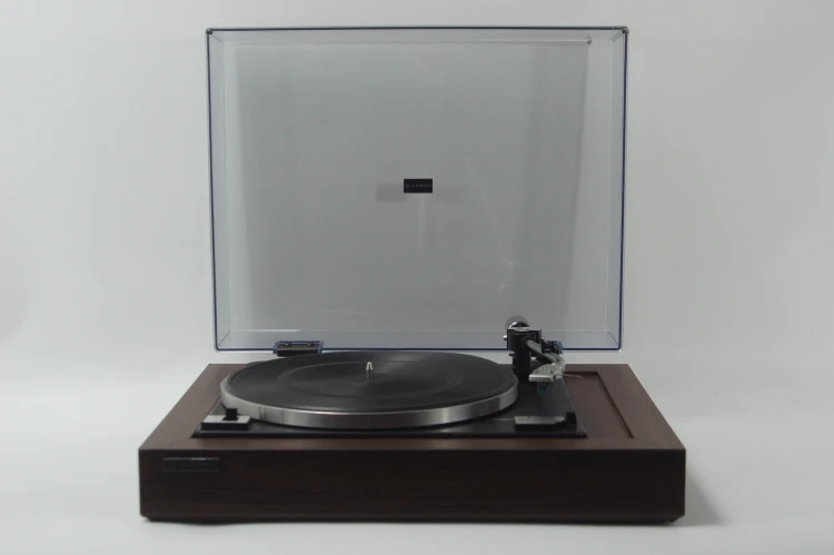GRAMOFON SANYO TP 525