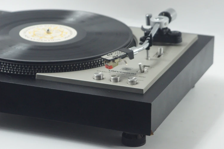UNIVERSUM STUDIO AUTOMATIK SYSTEM 6000